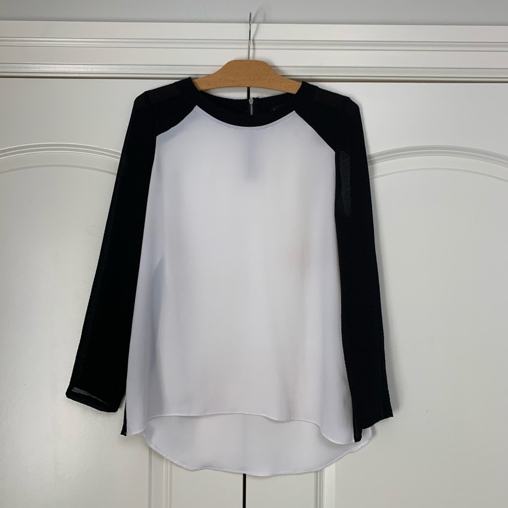 ❤️Willi Smith Semi Sheer Black White Blouse Small